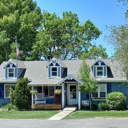 The Goulding Cottage And Farm - 4 Beds, 3 Baths Henrieville Bagian luar foto