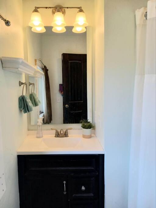 The Goulding Cottage And Farm - 4 Beds, 3 Baths Henrieville Bagian luar foto