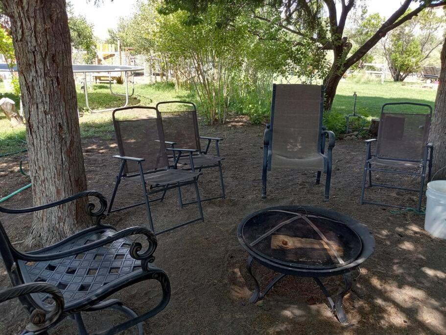 The Goulding Cottage And Farm - 4 Beds, 3 Baths Henrieville Bagian luar foto